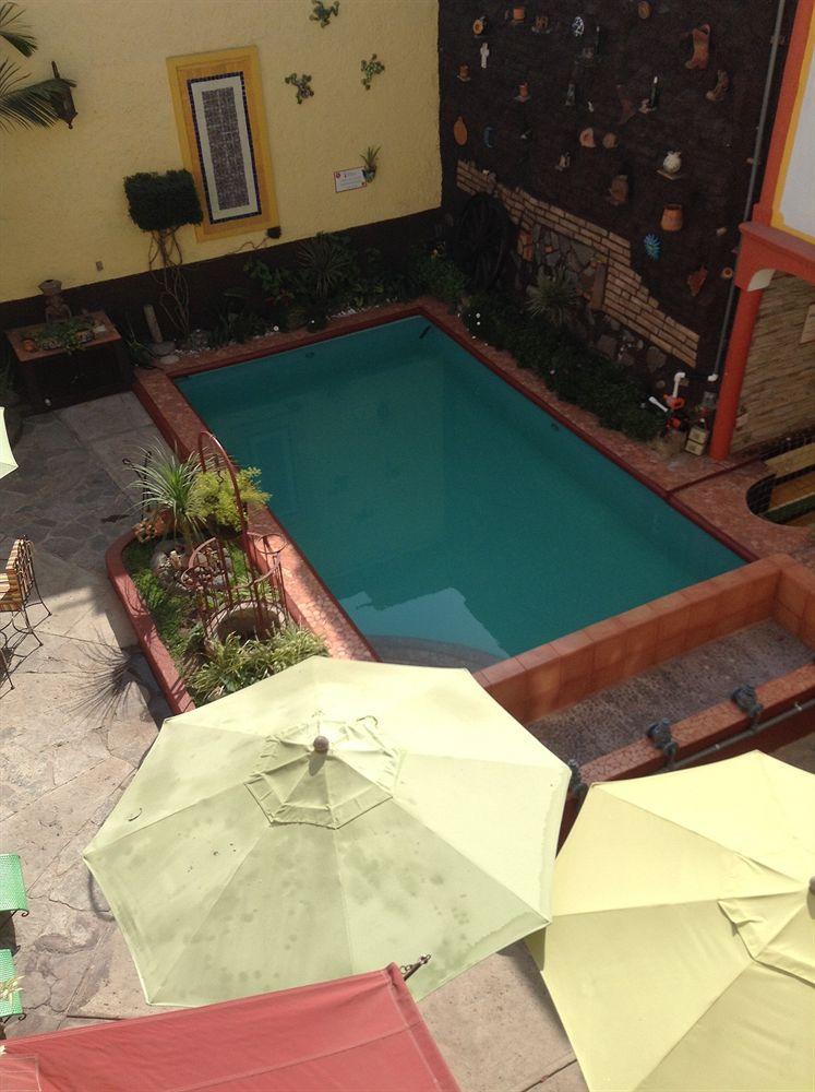 Hotel Casa Armonia Tlaquepaque Bagian luar foto