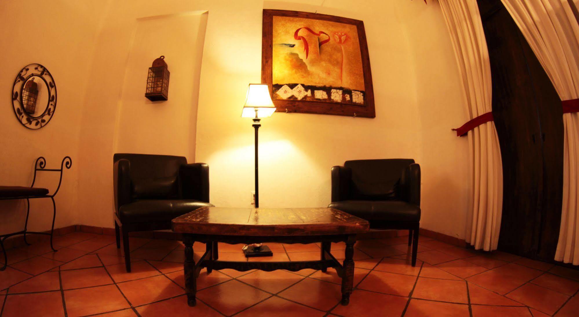 Hotel Casa Armonia Tlaquepaque Bagian luar foto