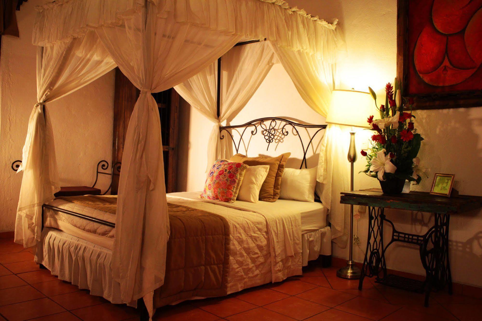 Hotel Casa Armonia Tlaquepaque Bagian luar foto