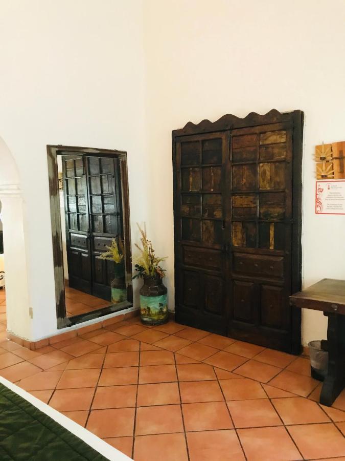 Hotel Casa Armonia Tlaquepaque Bagian luar foto
